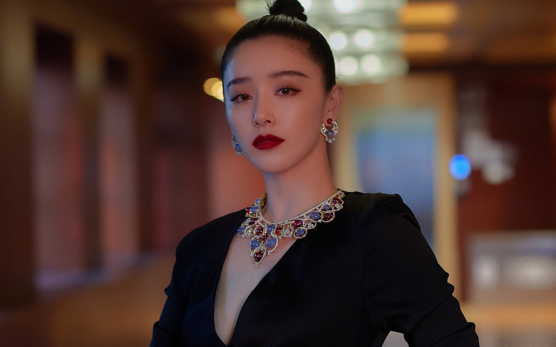 塞拉维格锋线齐整，多点开花取胜，塞戈维拉