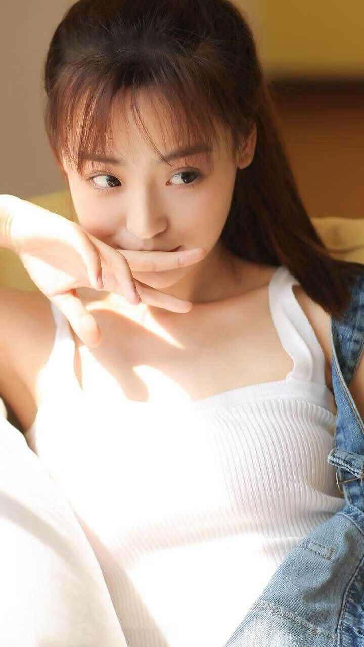 爱游戏中国官方登录入口网站-紧张气氛笼罩赛场，亚冠比赛精彩连连，亚冠扩军尴尬