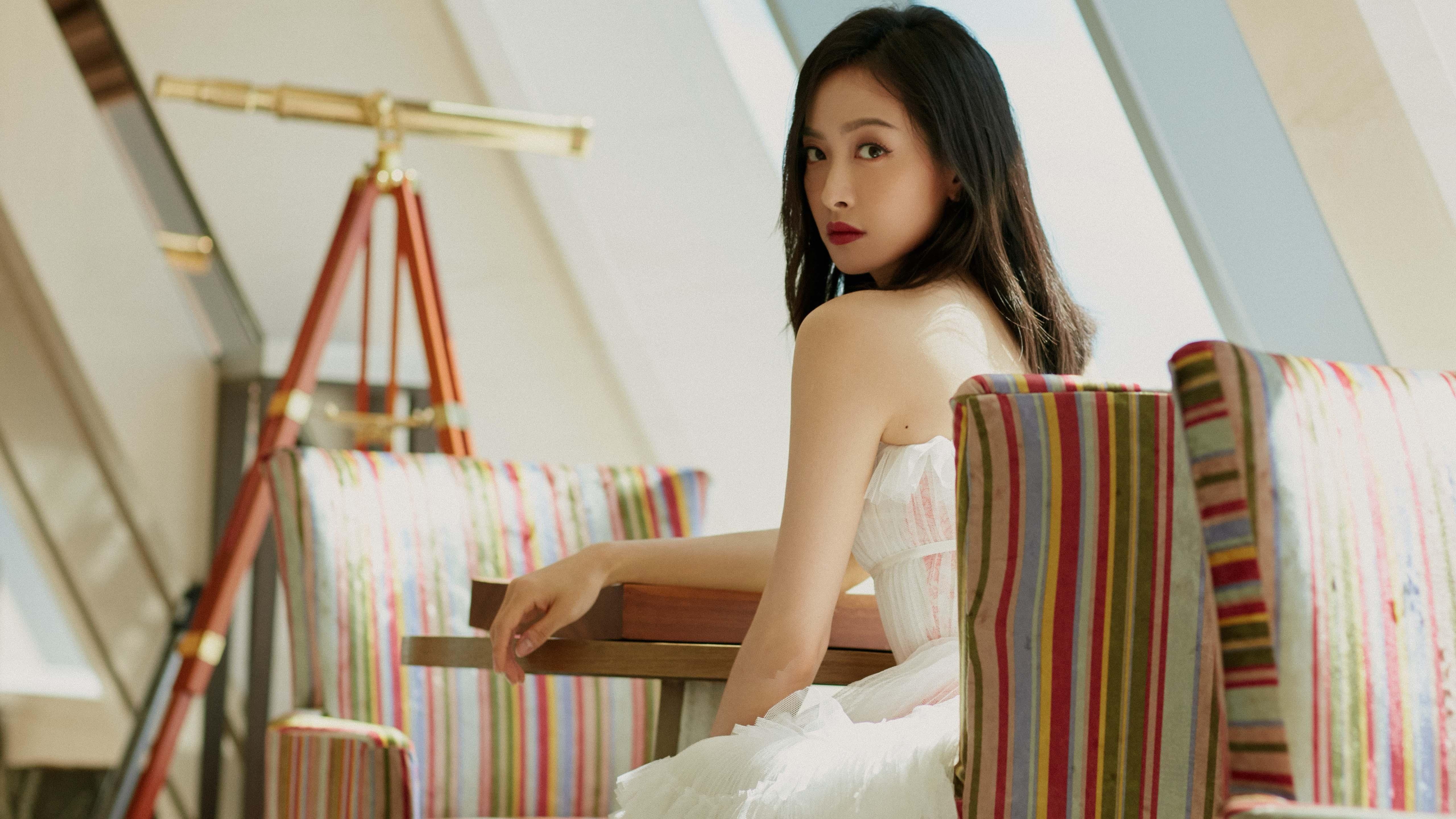 英超球员视觉追踪训练提升场上决策速度的探索，英超球员跑动距离查询