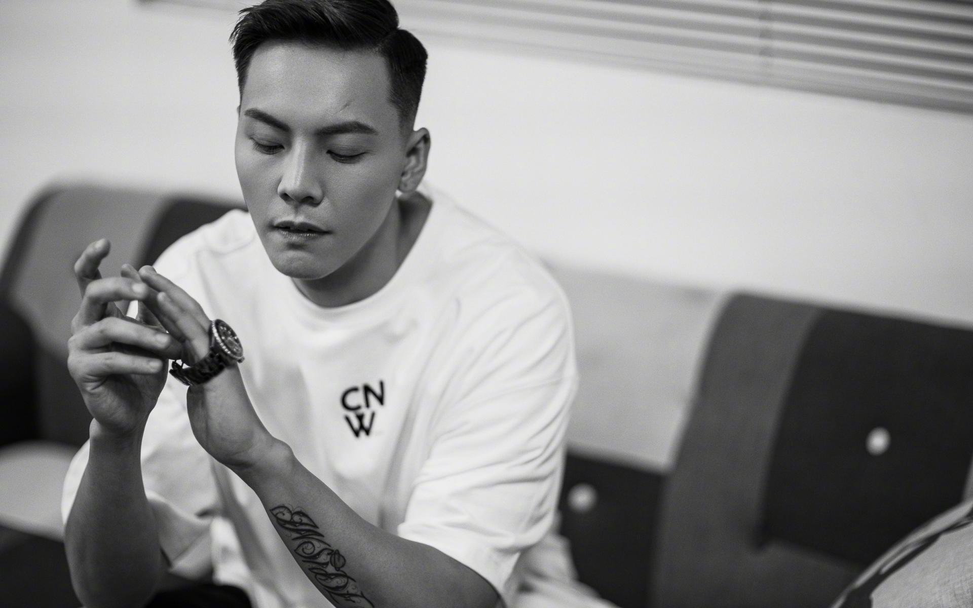 AYX SPORTS-史密斯200米蝶泳决赛精准发力夺冠，史密斯200米蝶泳决赛精准发力夺冠了吗