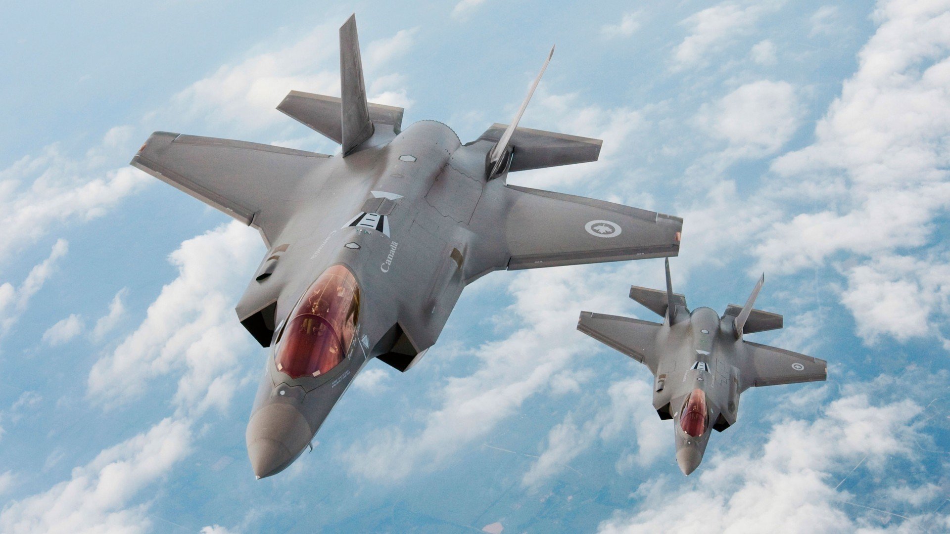 橄榄球冠军锦标赛:南半球四强赛场上演精彩角逐,橄榄球比赛2021